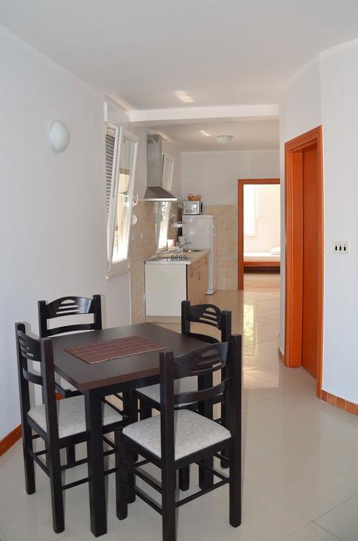 Apartments Riverside Herceg Novi Pokoj fotografie