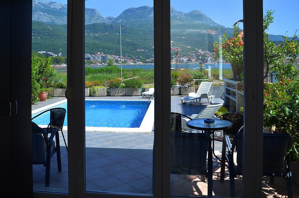 Apartments Riverside Herceg Novi Pokoj fotografie