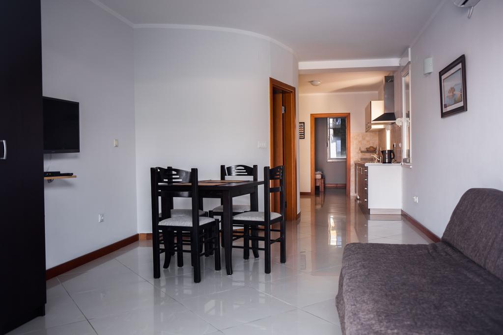 Apartments Riverside Herceg Novi Exteriér fotografie