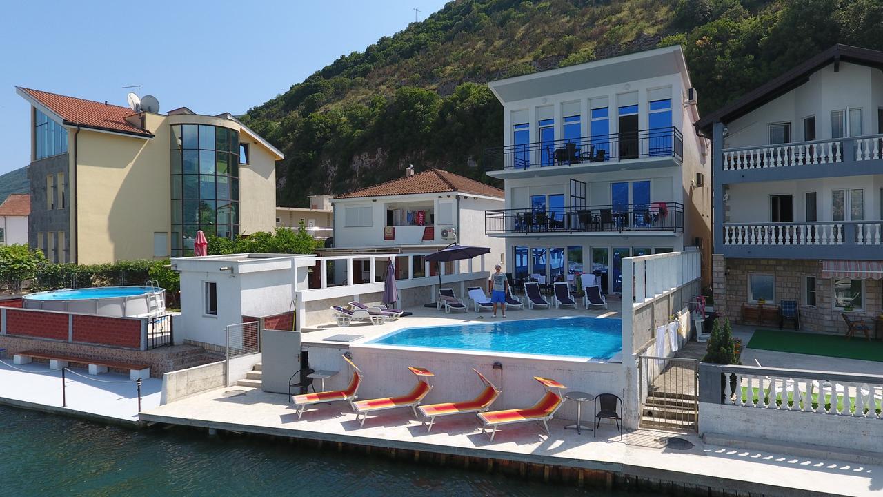 Apartments Riverside Herceg Novi Exteriér fotografie