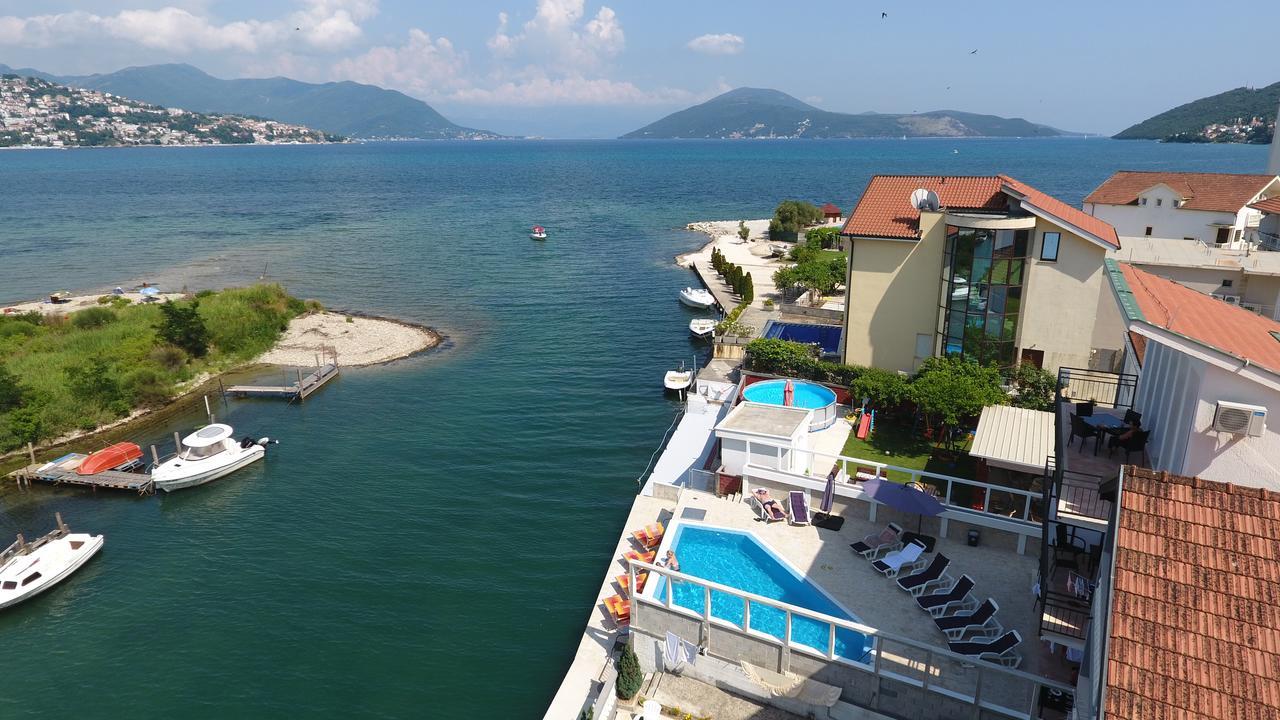 Apartments Riverside Herceg Novi Exteriér fotografie